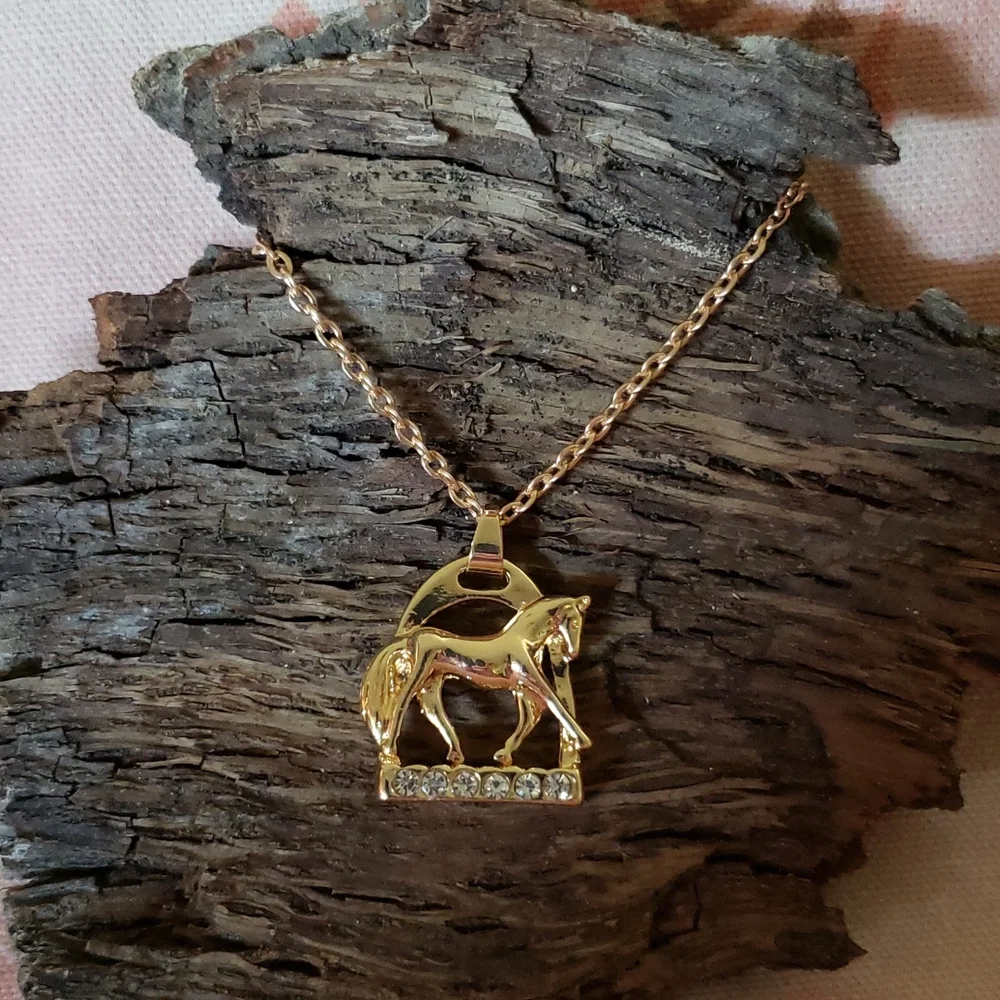 Saddle Stirrup Necklace. Horse Pony Equestrian Equine Horse Saddle Vaquero Rodeo - Picture 12 of 14